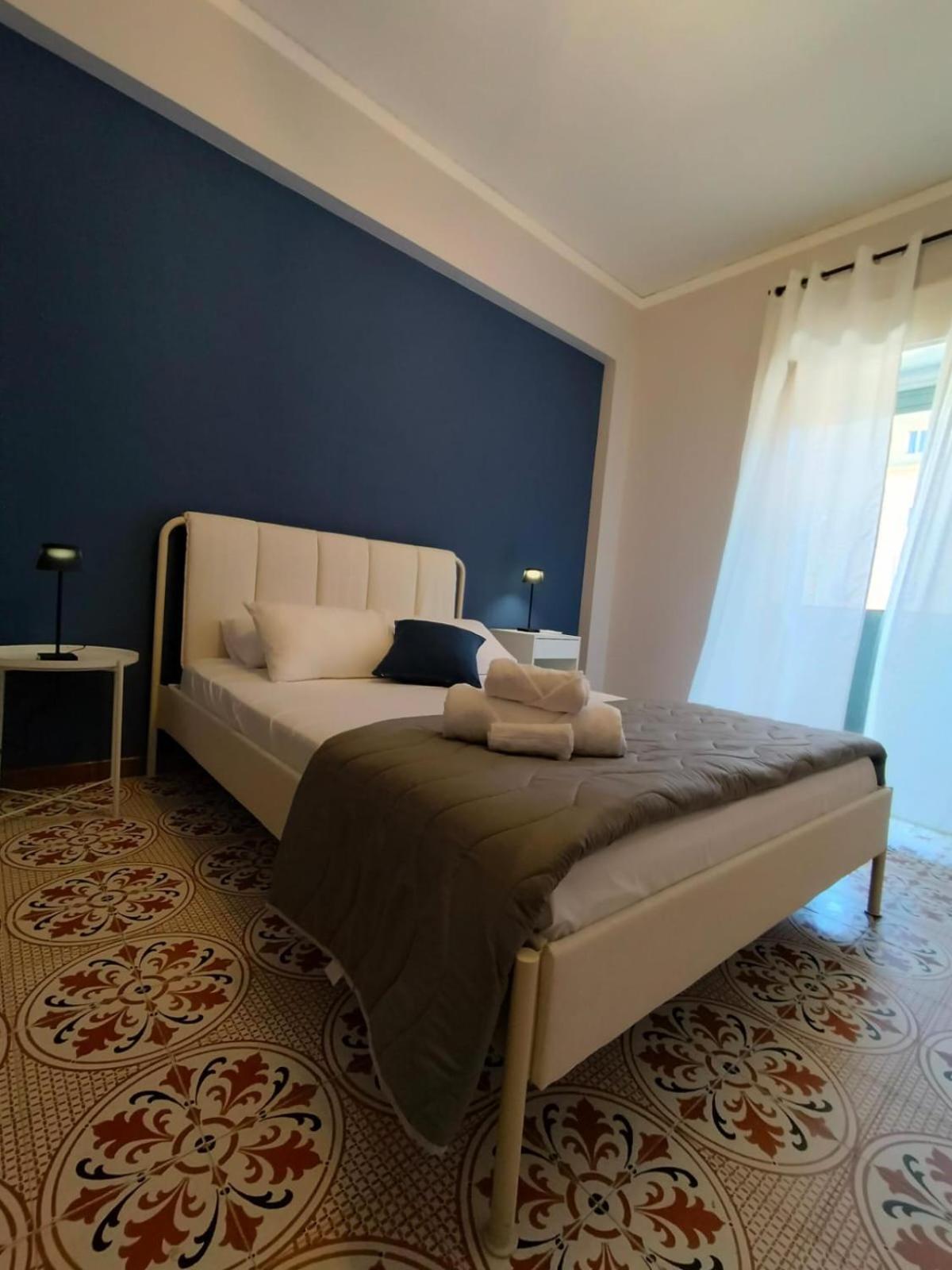 Luma Casa Vacanze เชฟาลู ภายนอก รูปภาพ