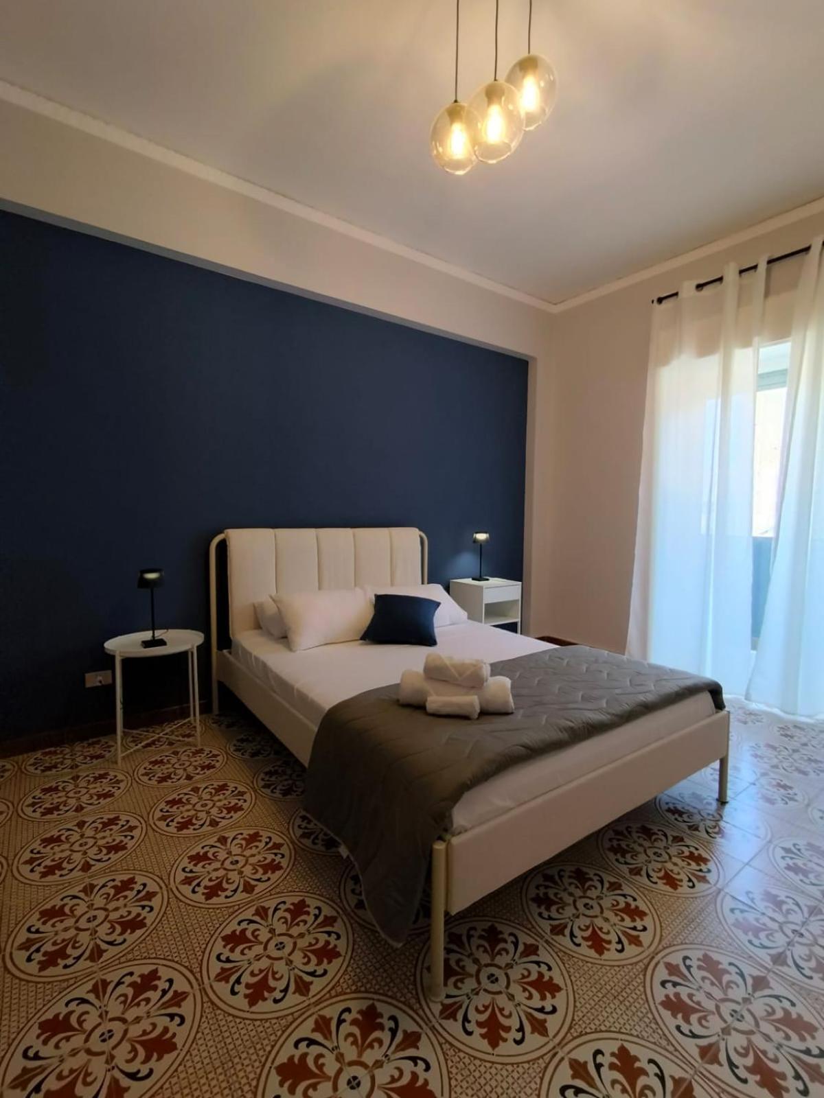 Luma Casa Vacanze เชฟาลู ภายนอก รูปภาพ